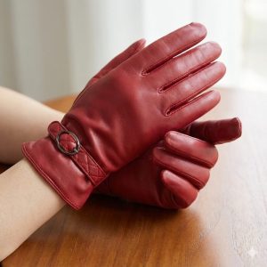 naisten nahkasormikas