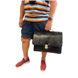 Immo Nahkasalkku 6252 musta