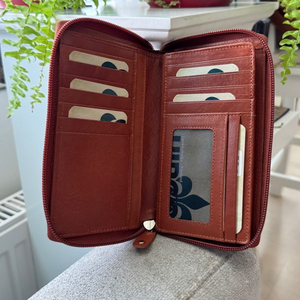 Virgo iso nahkalompakko RFID-safe ympärisuljettavalla vetoketjulla - Image 4