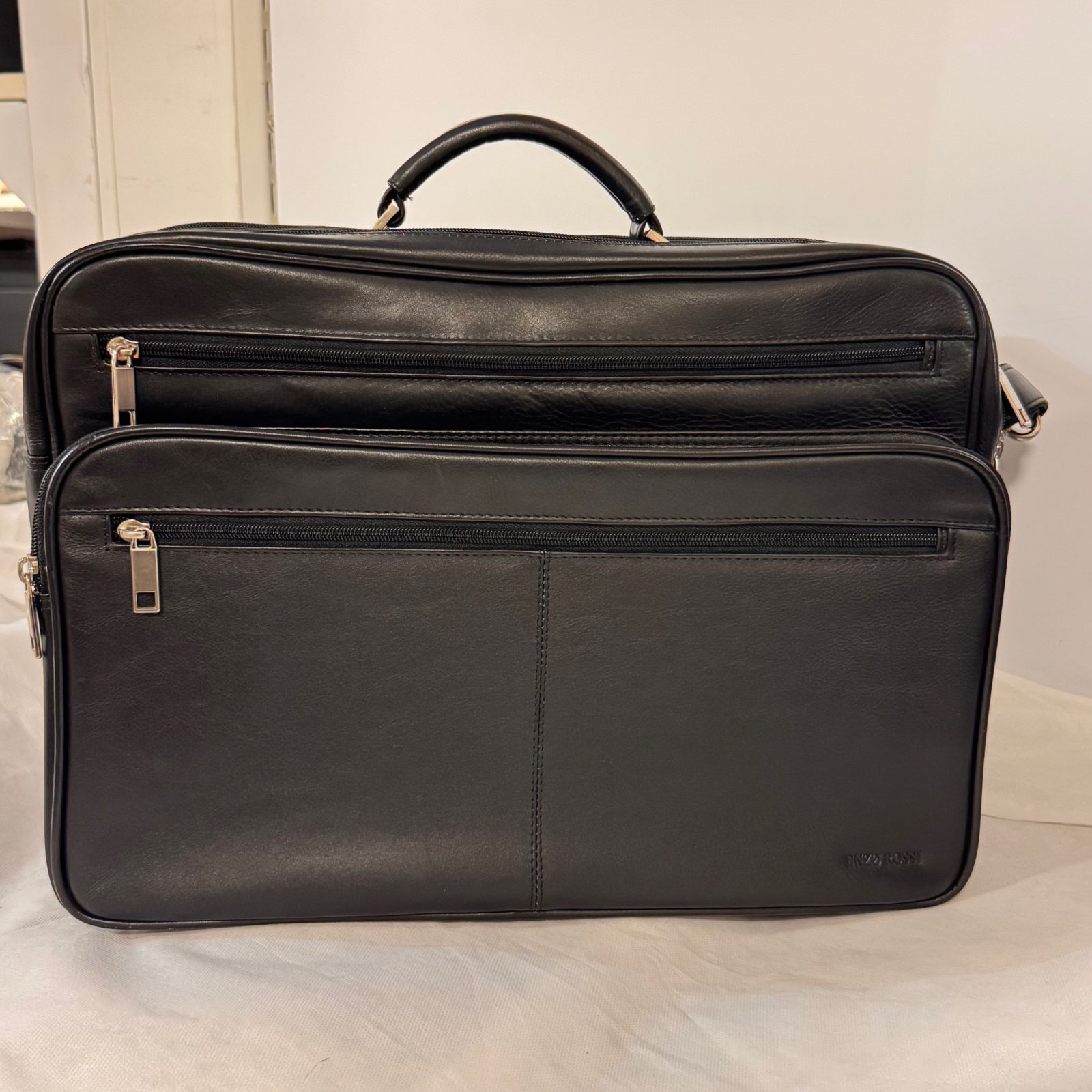 nahkasalkku tarjouksessa