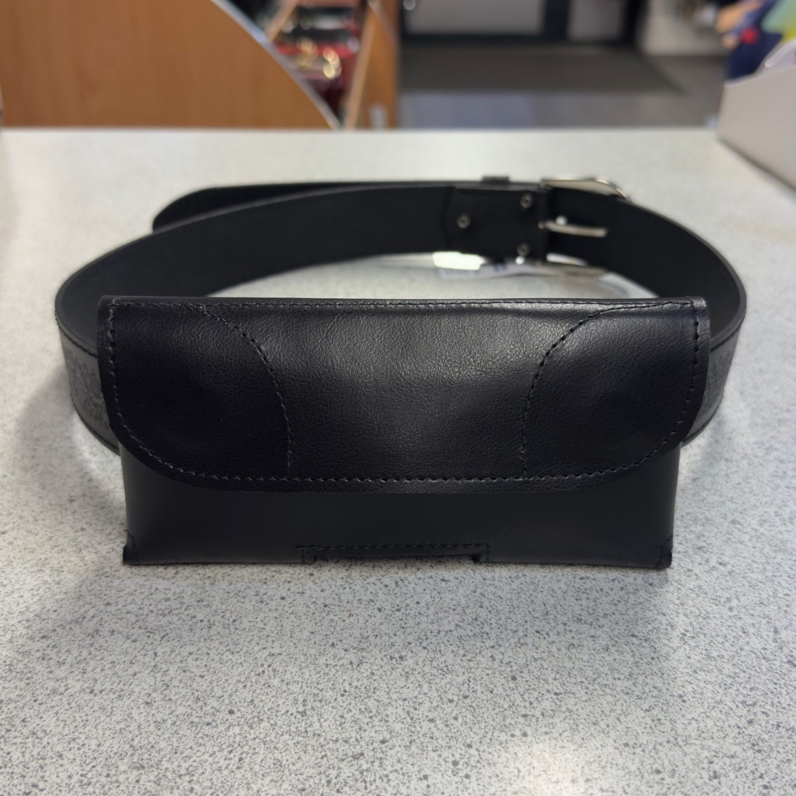 Kotimainen kännykkävyökotelo