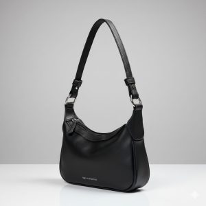 pieni olkalaukku naisille