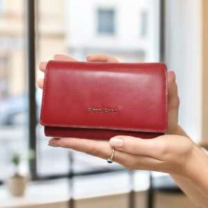 aidosta nahasta lompakko