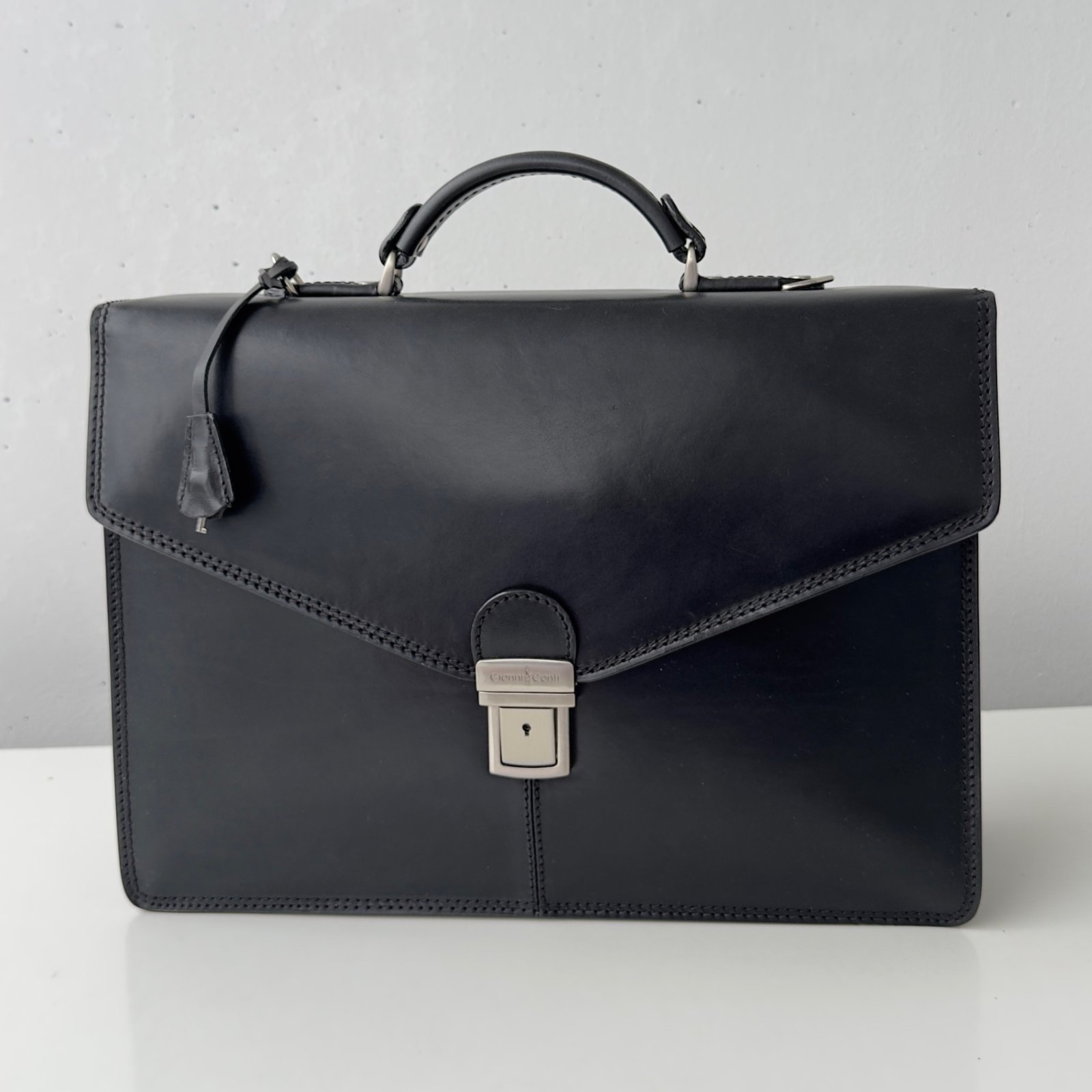 Gianni Conti nahkasalkku 15,6", musta - Image 2