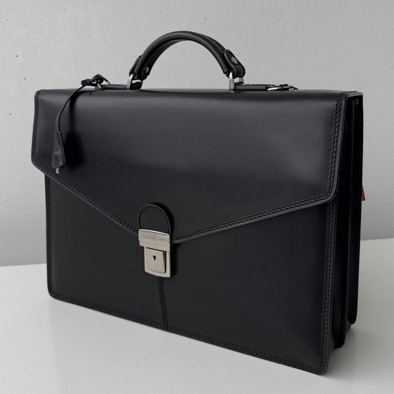 Gianni Conti nahkasalkku 15,6", musta - Image 5