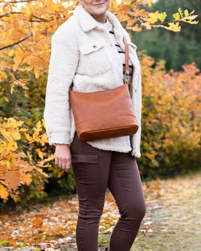 Okay's kotimainen Annikki nahkalaukku, konjakki - Image 4