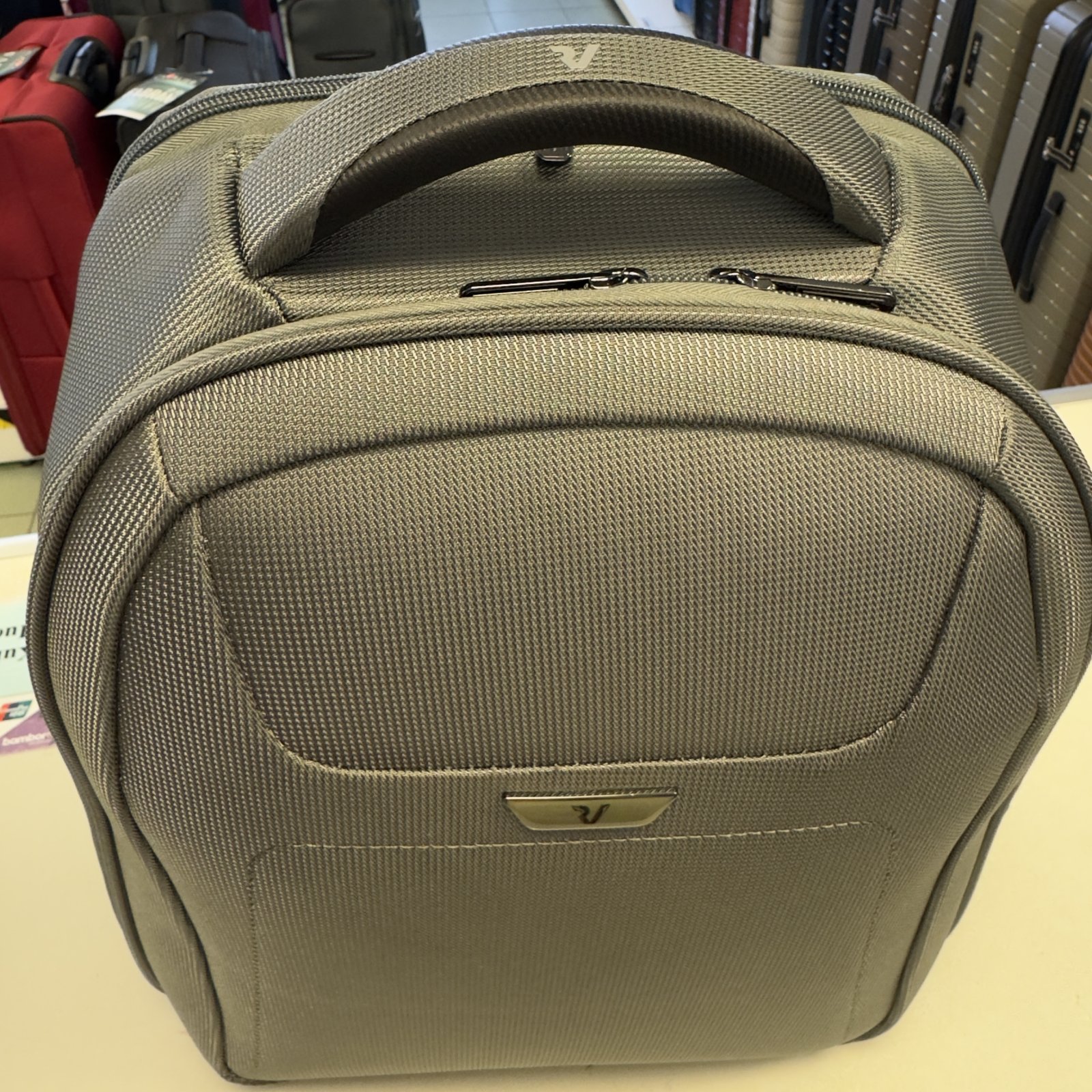 Roncato Work tietokonereppu 40cm pc 14" | antrasiitti-vihertävän harmaa - Image 6